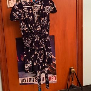 Floral romper- forever21